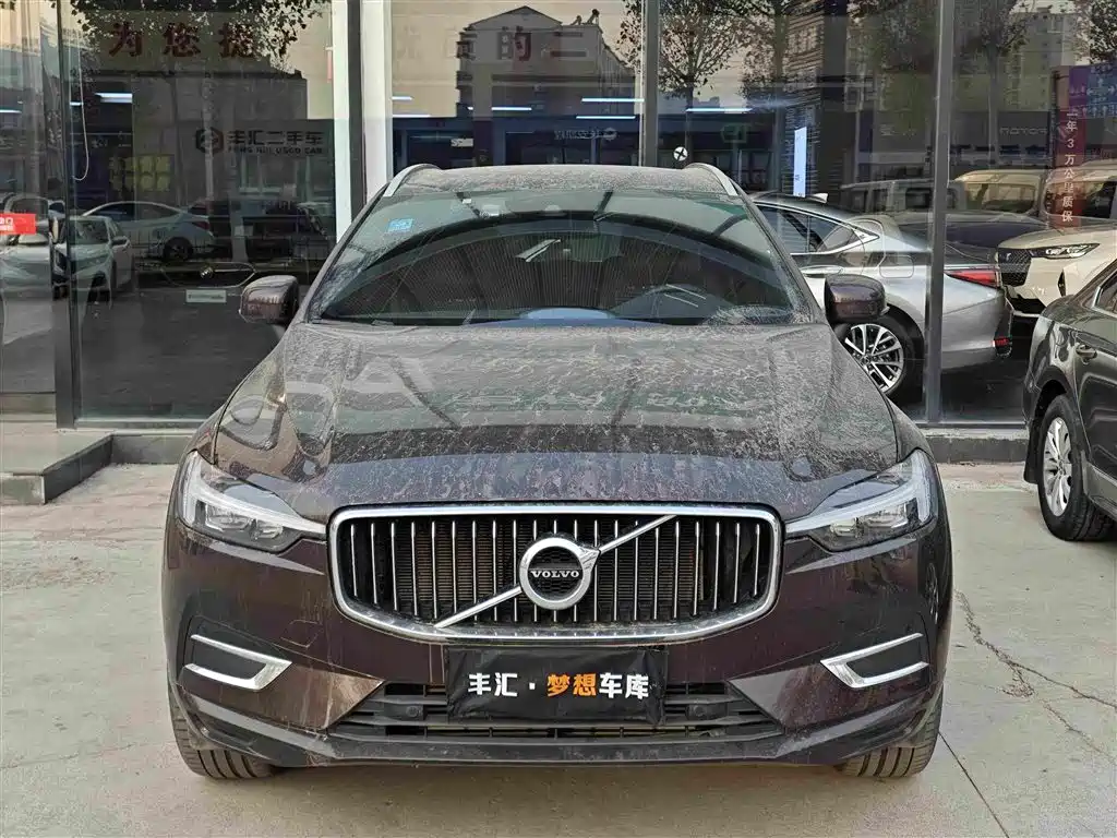 Volvo XC60 — фото 2