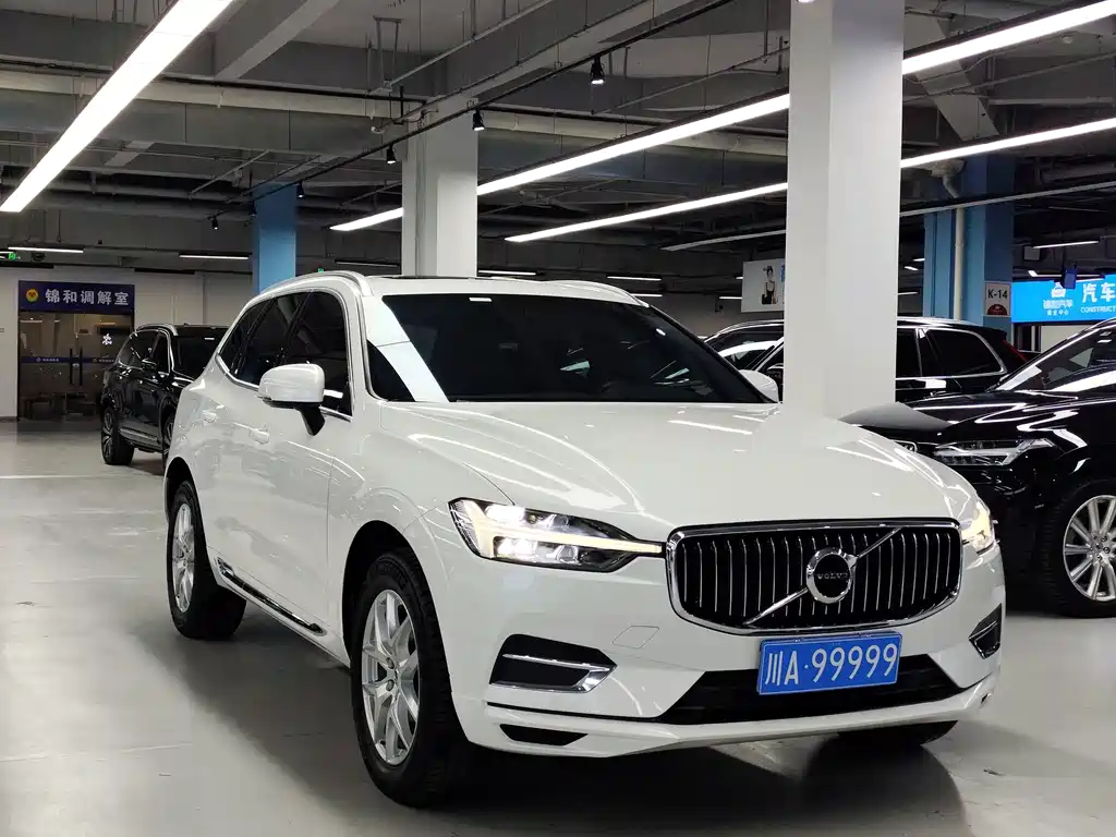 Volvo XC60 — фото 3