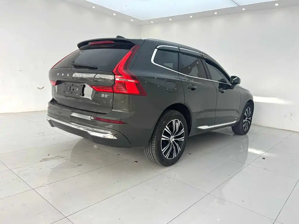Volvo XC60 — фото 4