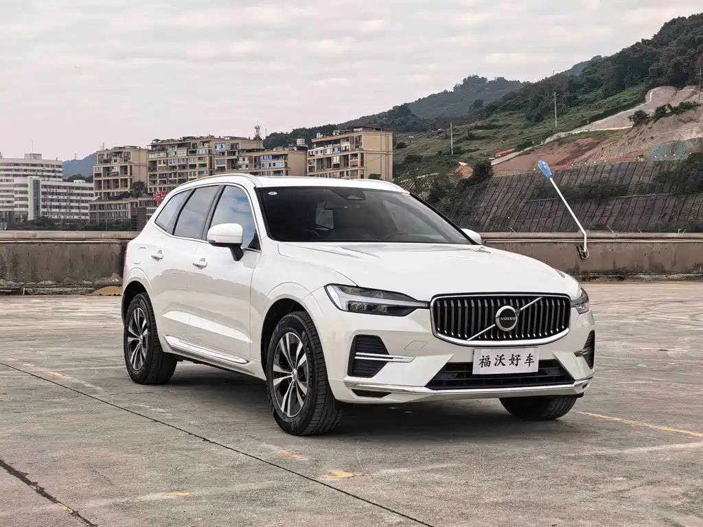 Volvo XC60 — фото 2