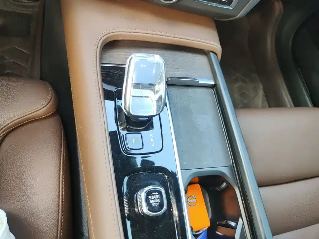 Volvo S90 — фото 10