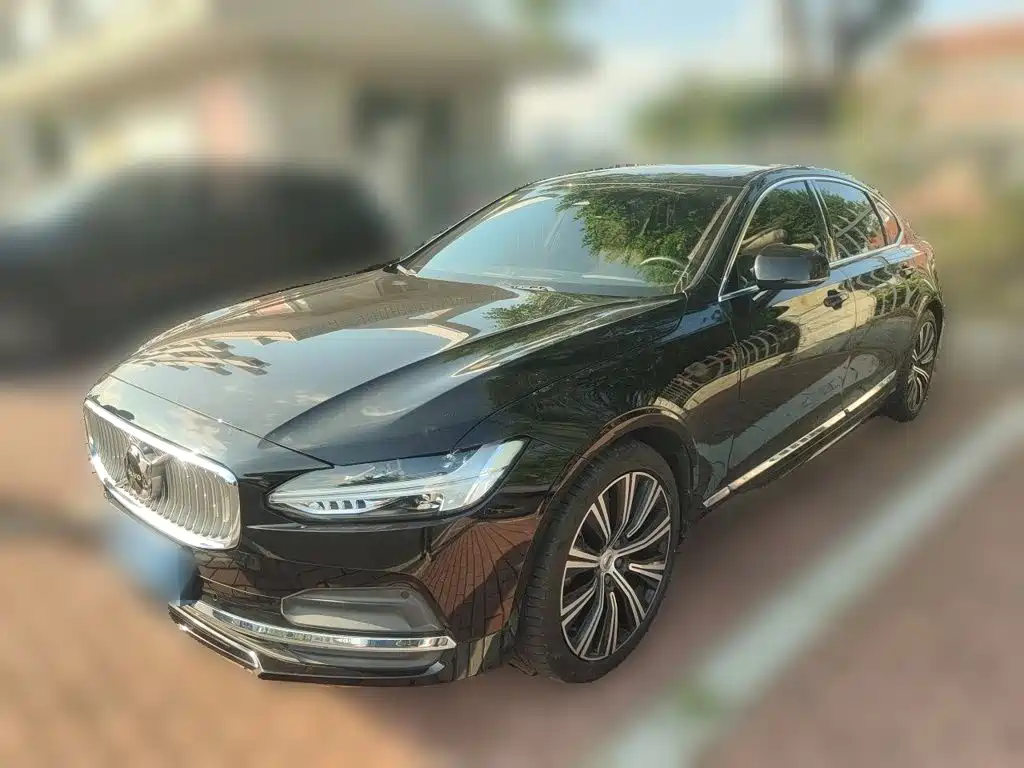 Volvo S90 — фото 1