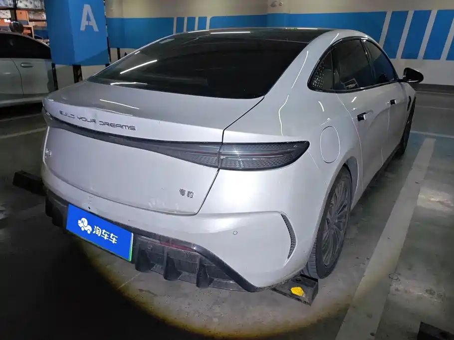 BYD Seal — фото 3