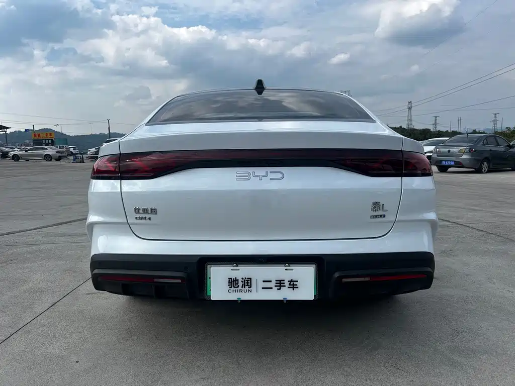 BYD Qin L — фото 7