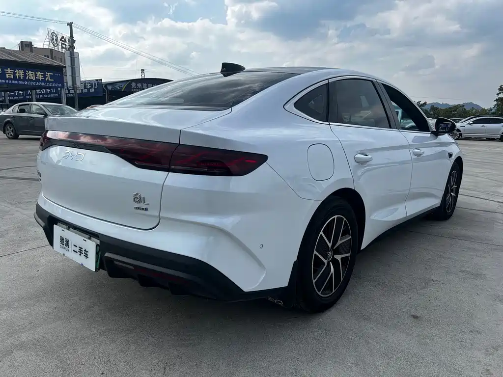 BYD Qin L — фото 8