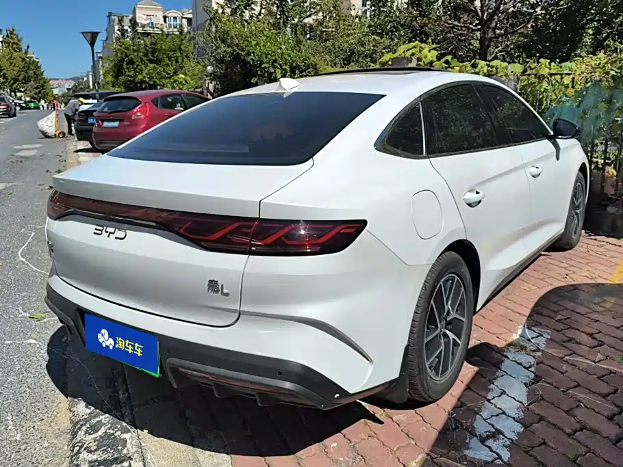 BYD Qin L — фото 3