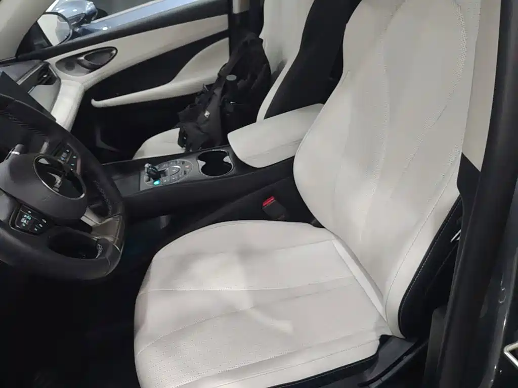 BYD Seal 05 DM-i — фото 15