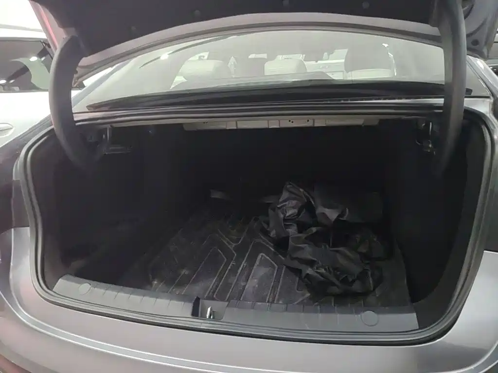 BYD Seal 05 DM-i — фото 19
