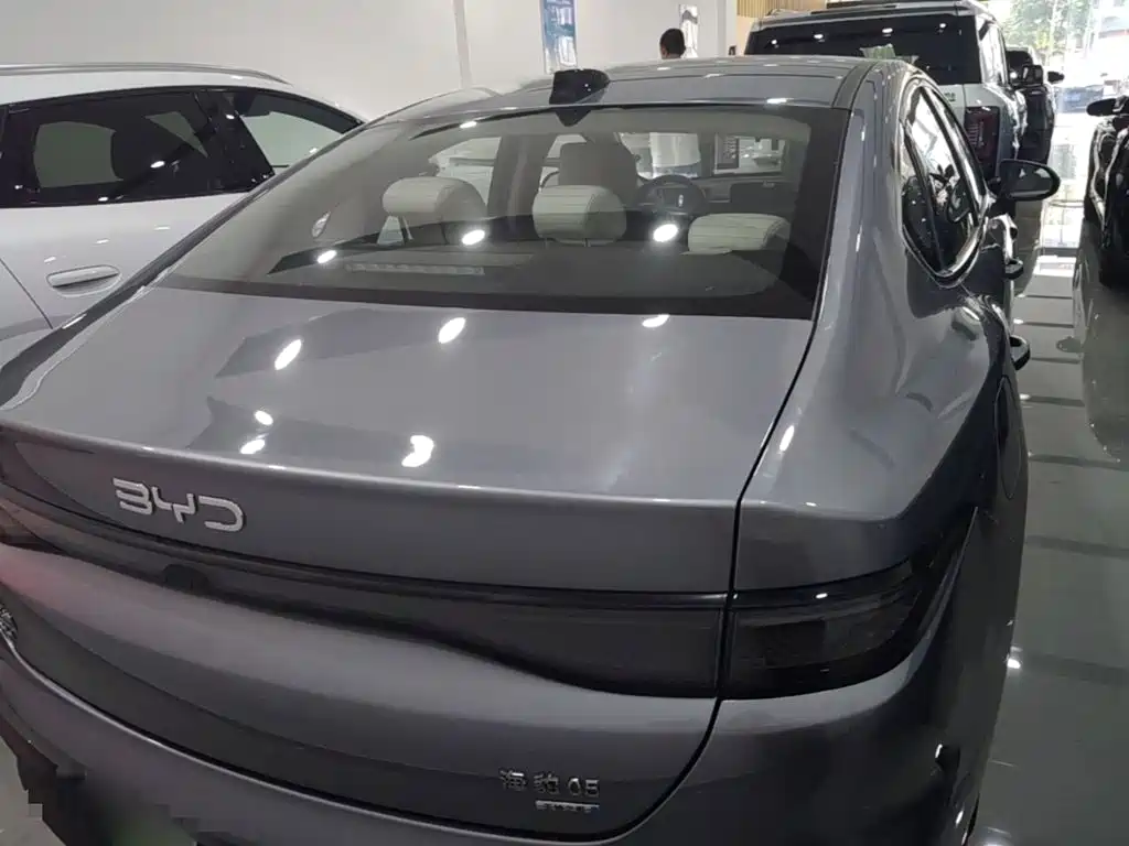 BYD Seal 05 DM-i — фото 6