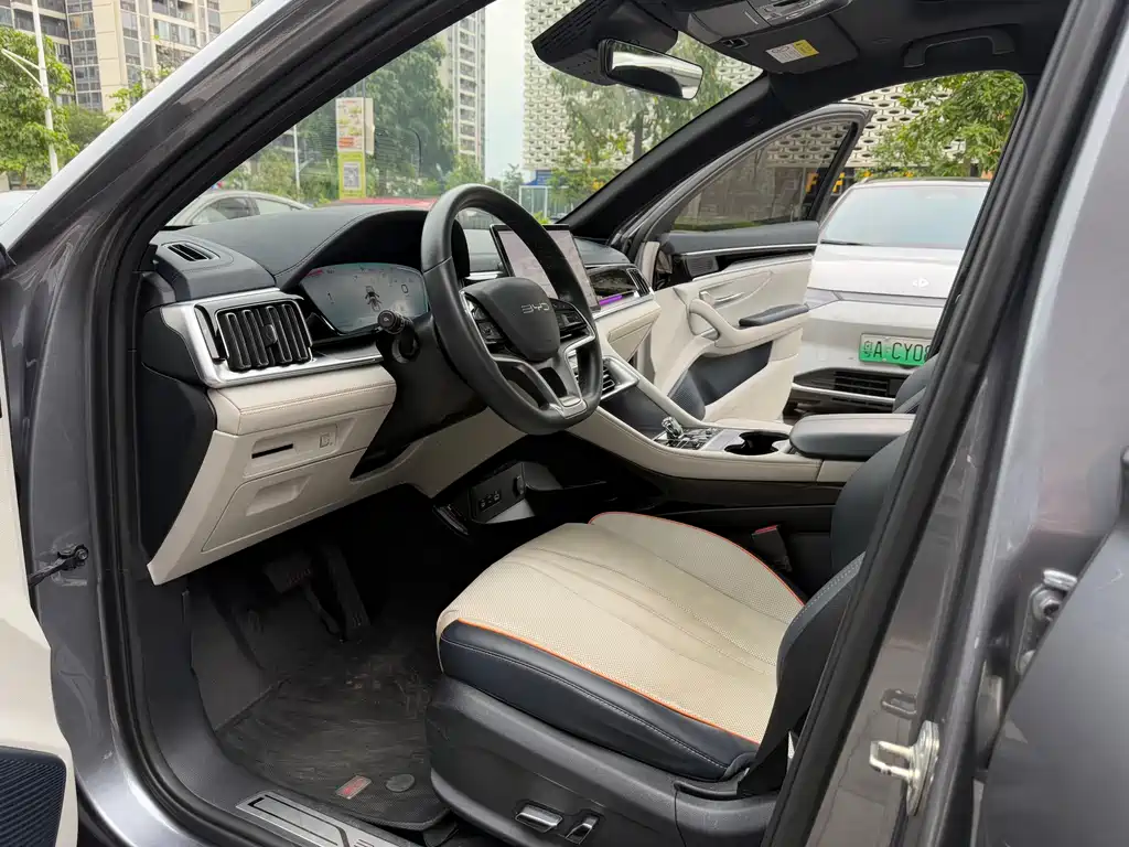 BYD PLUS New Energy — фото 7