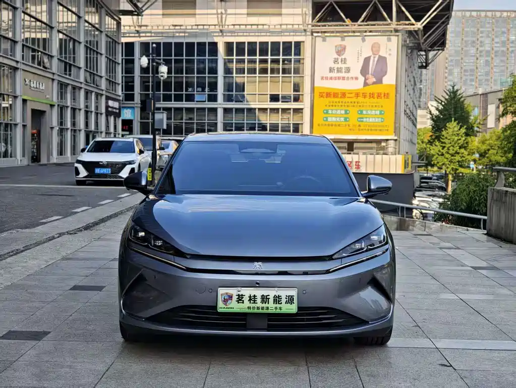 BYD Qin L — фото 2