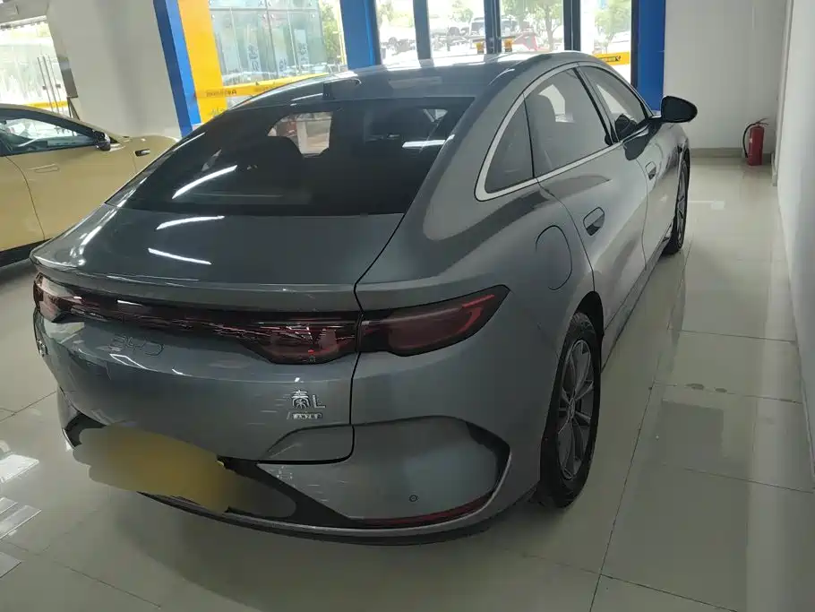 BYD Qin L — фото 3