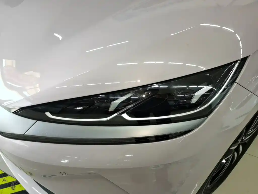 BYD Qin L — фото 18