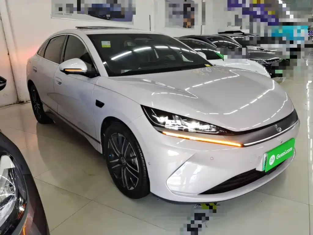 BYD Qin L — фото 22