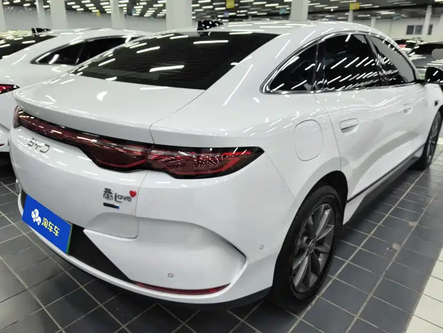 BYD Qin L — фото 3