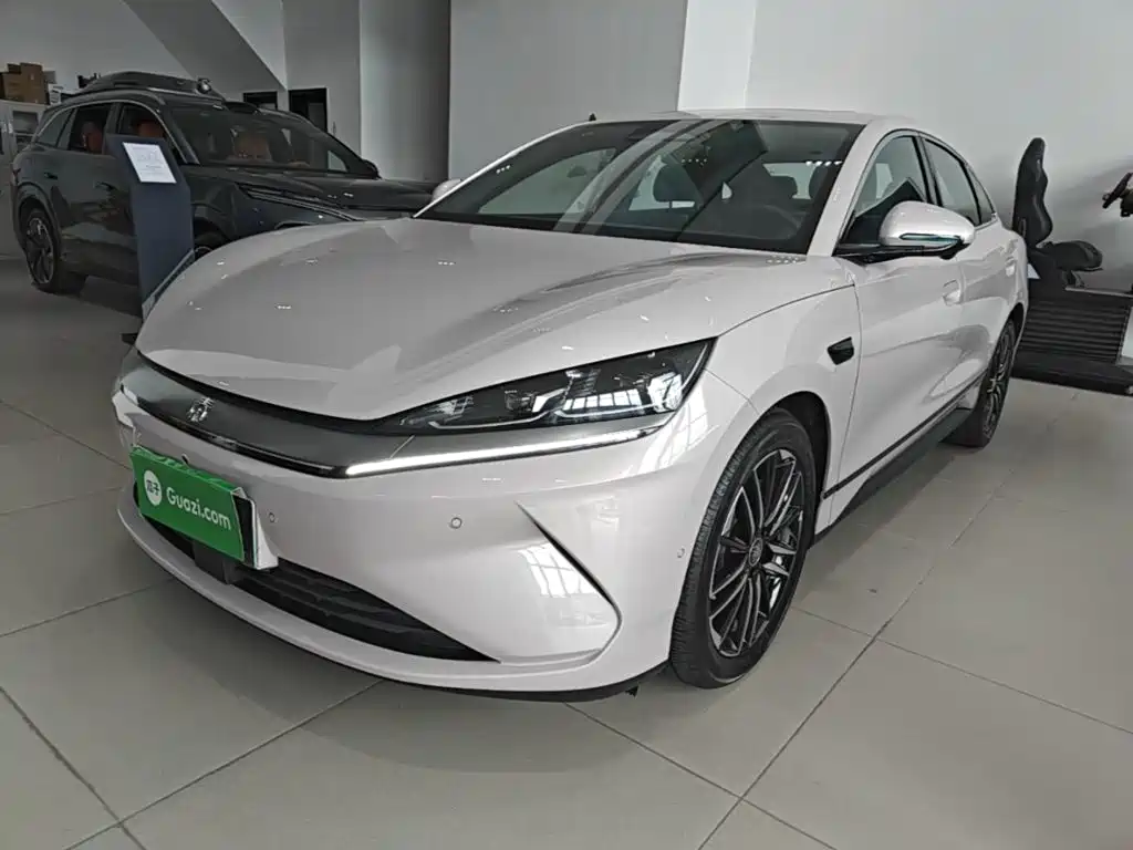 BYD Qin L — фото 2