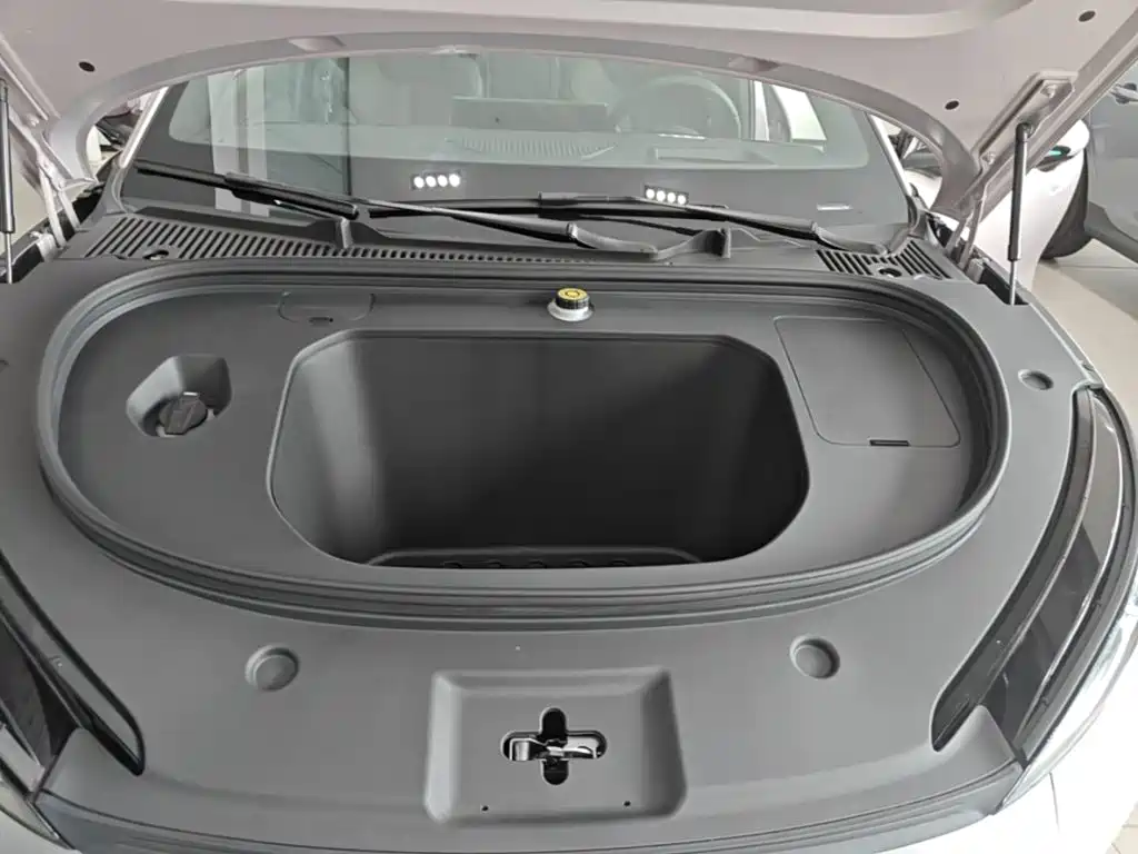 BYD Qin L — фото 20