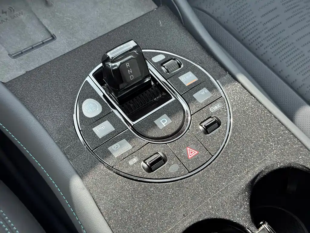 BYD Seal 06GT — фото 11