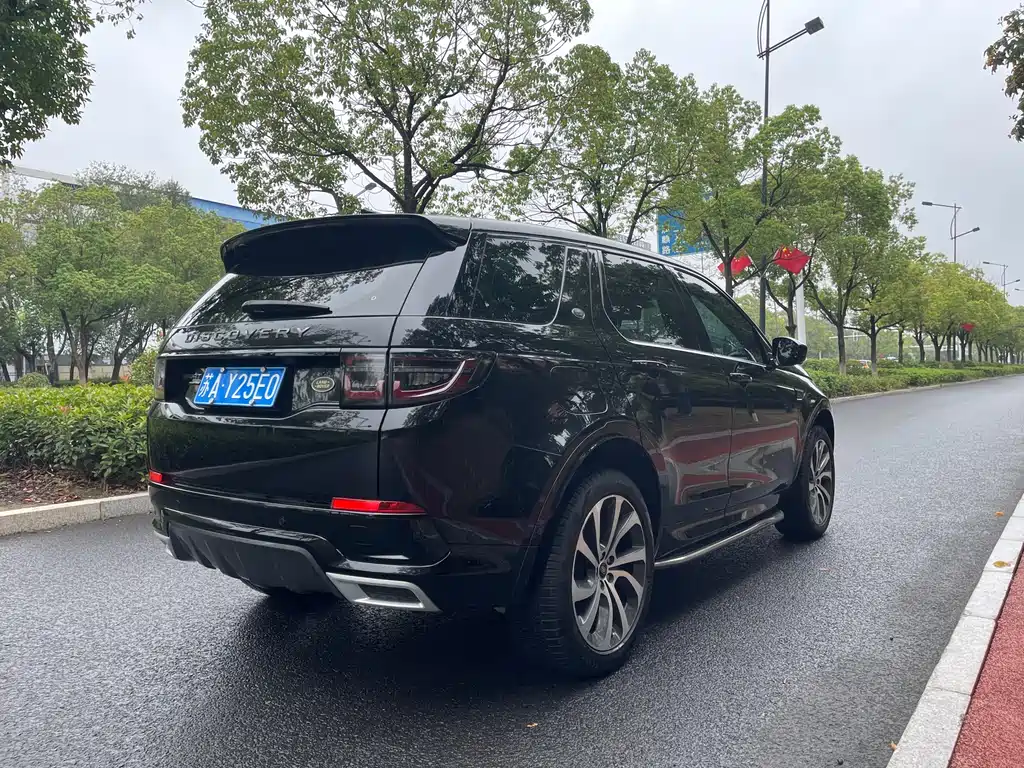 Land Rover Discovery Sport — фото 13