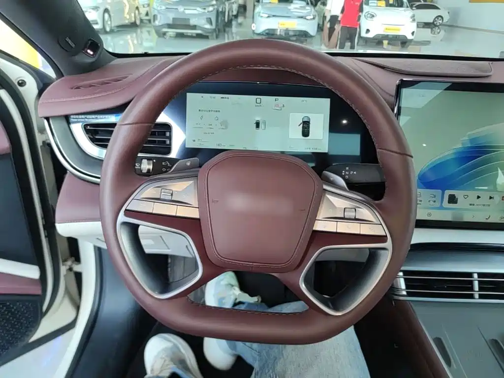 BYD Seal 07 DM-i — фото 11