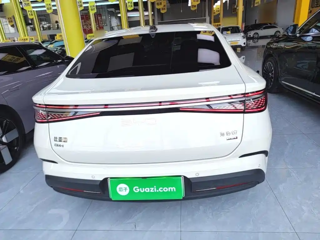 BYD Seal 07 DM-i — фото 6