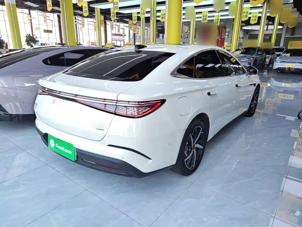 BYD Seal 07 DM-i — фото 7