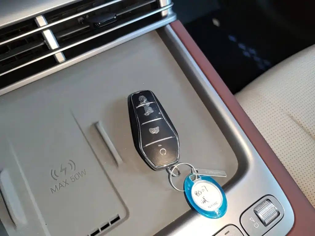BYD Seal 07 DM-i — фото 9
