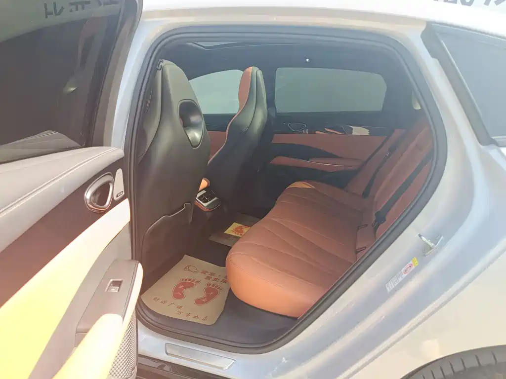BYD Seal — фото 14