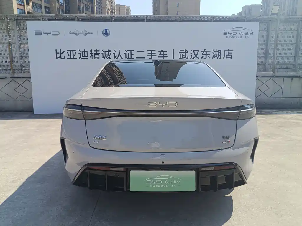 BYD Seal — фото 19