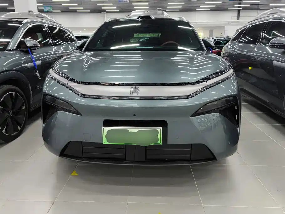 BYD Tang L — фото 2