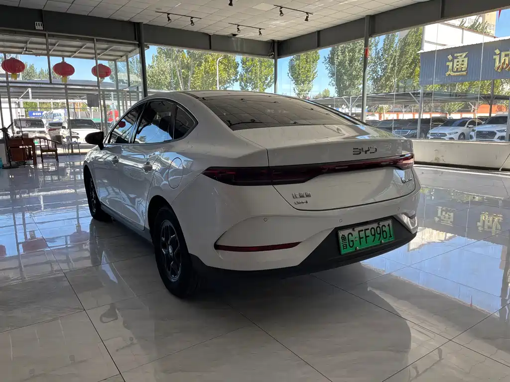 BYD Qin PLUS — фото 7