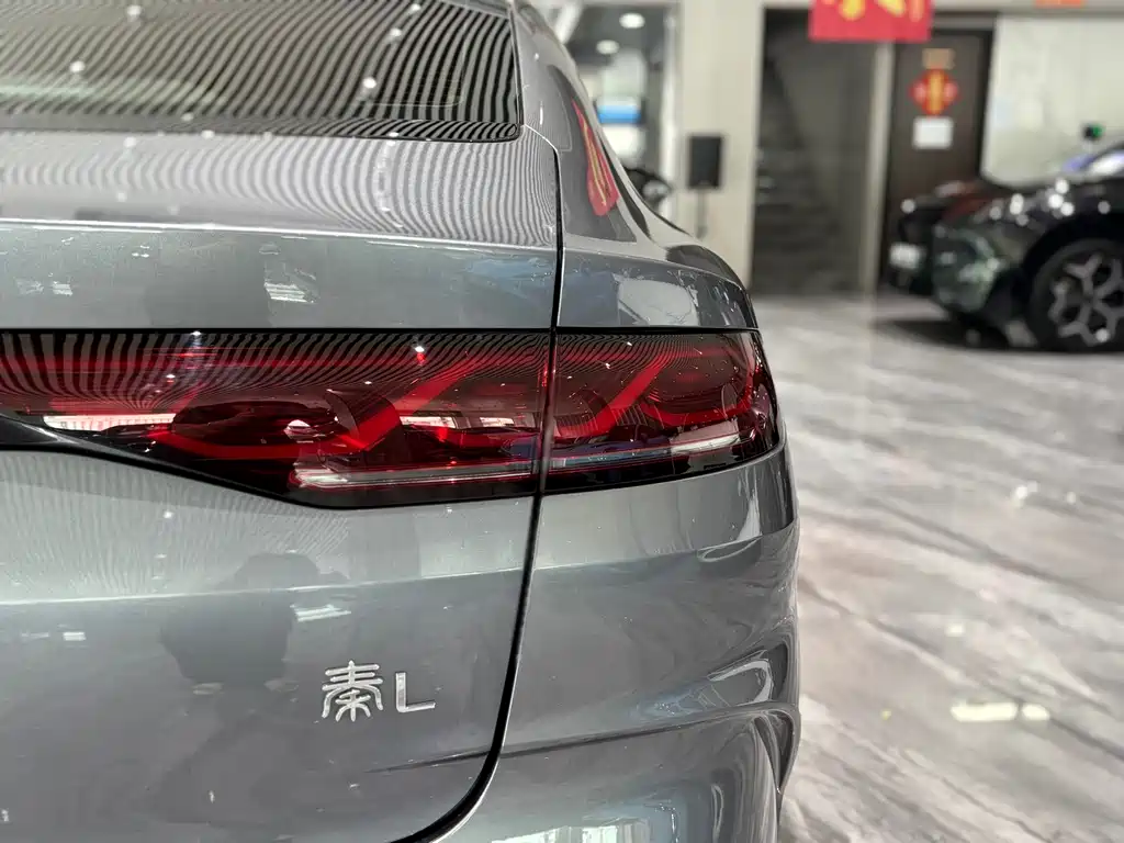BYD Qin L — фото 27