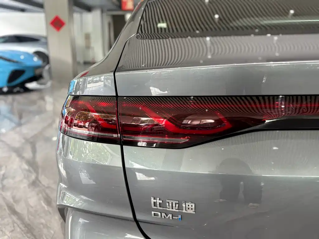 BYD Qin L — фото 28