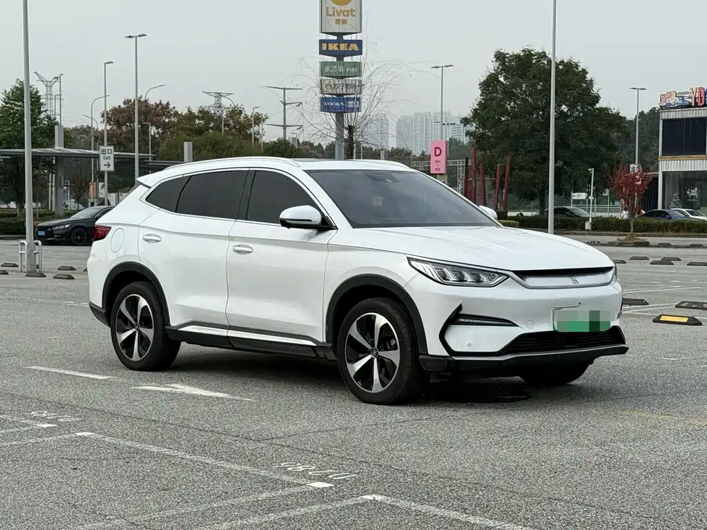 BYD PLUS New Energy — фото 3