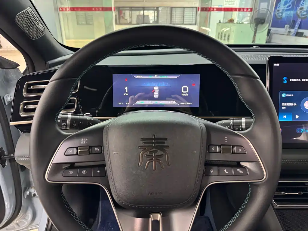 BYD Qin L — фото 10