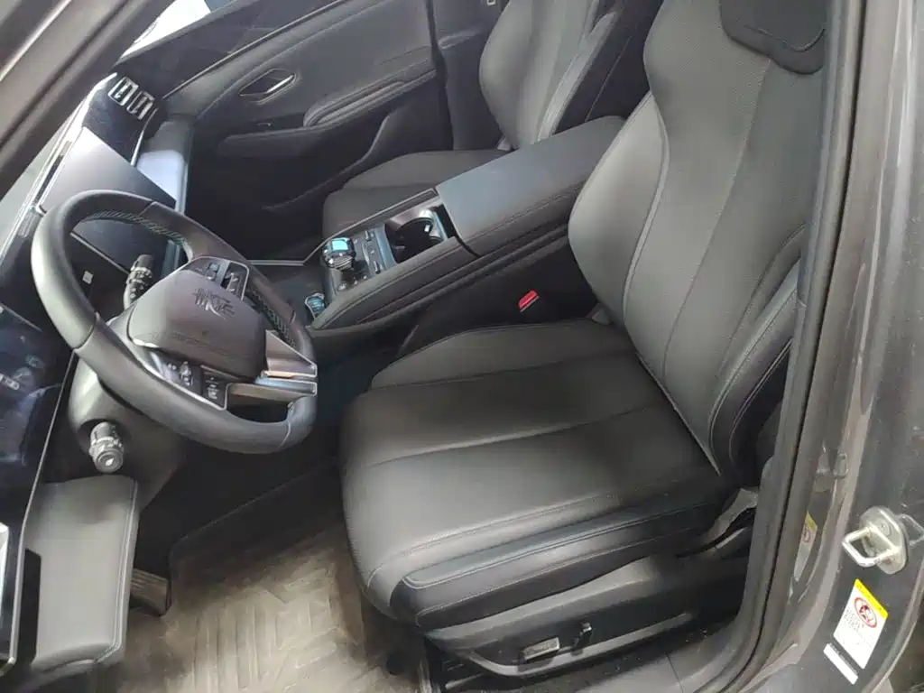 BYD Qin L — фото 15