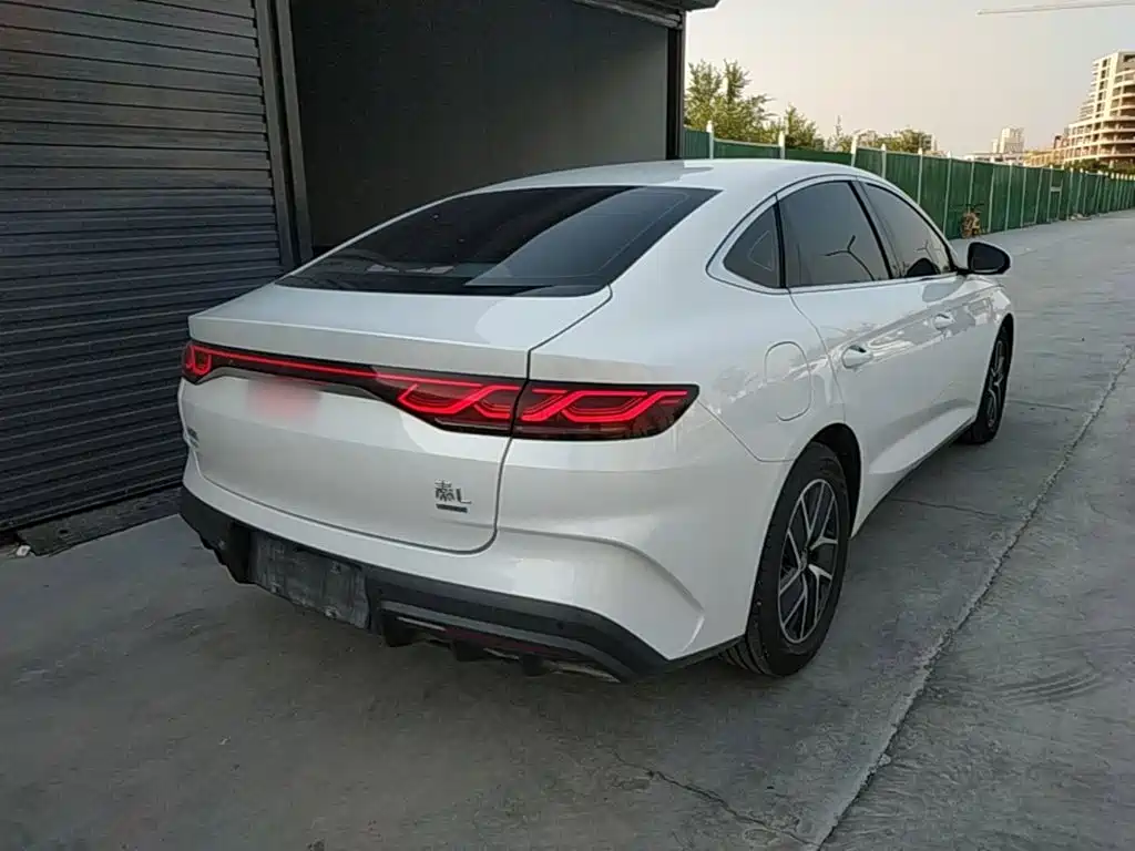 BYD Qin L — фото 7