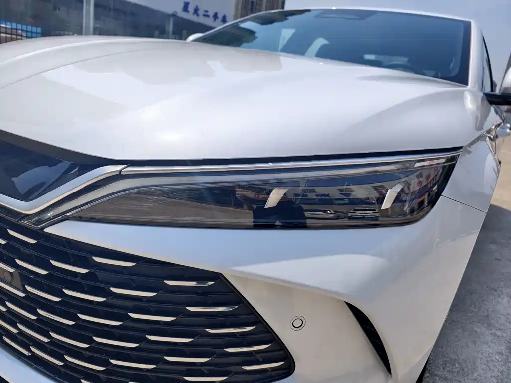 BYD Qin L — фото 10