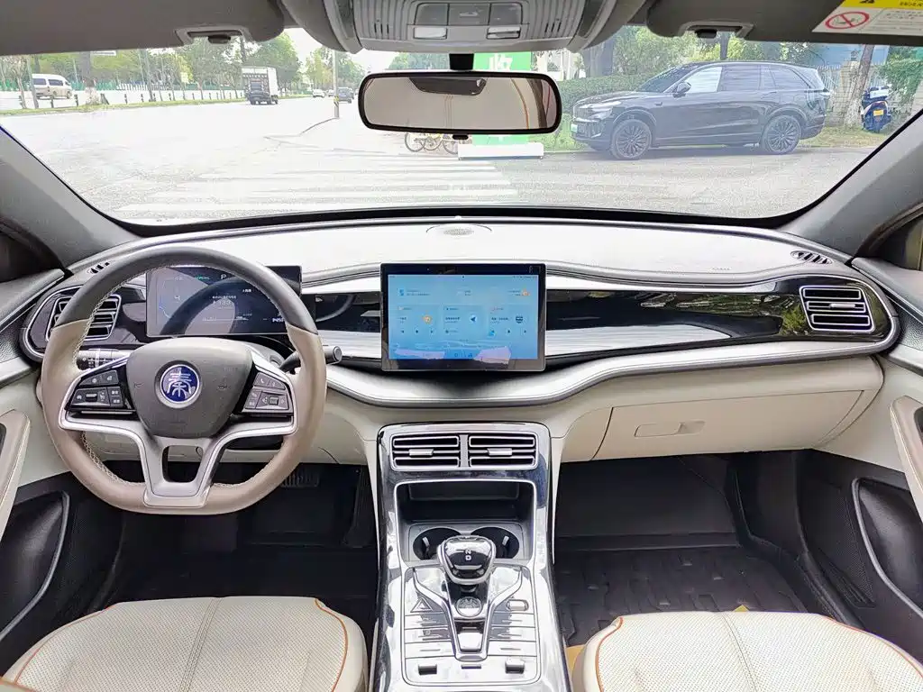 BYD Qin PLUS — фото 10