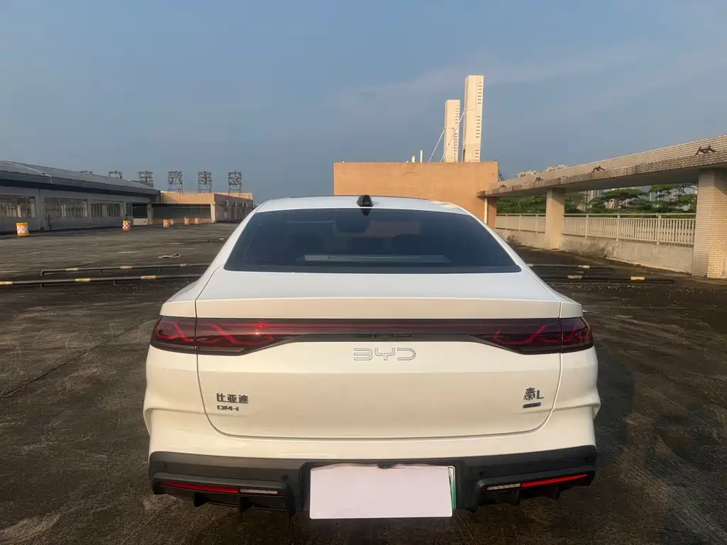 BYD Qin L — фото 7