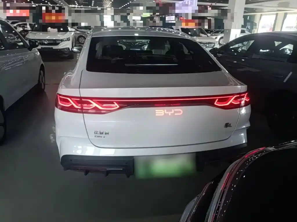 BYD Qin L — фото 6