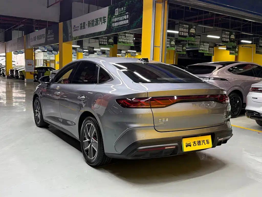 BYD Qin L — фото 7