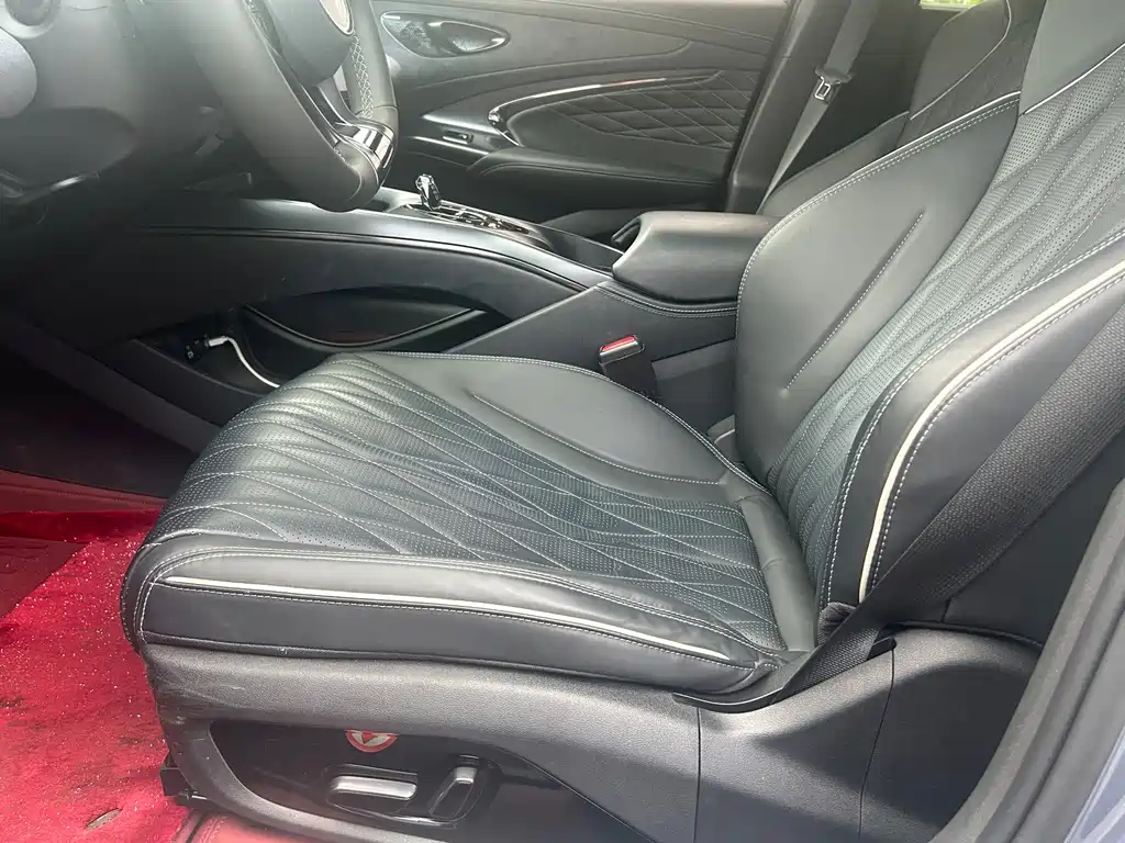 BYD Seal — фото 8