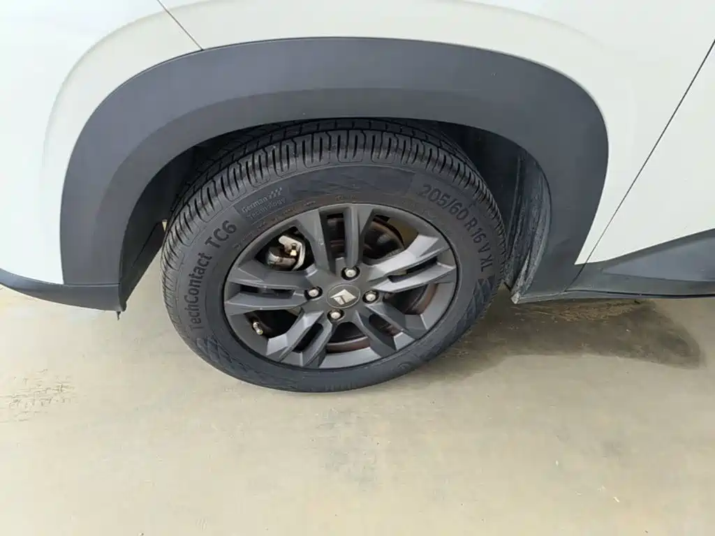 Baojun RS-3 — фото 23