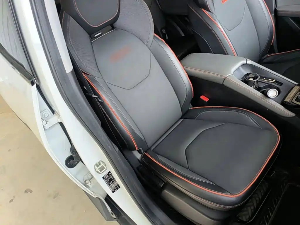 Baojun RS-3 — фото 25