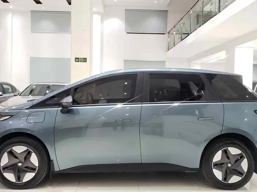 Baojun Yunduo — фото 14