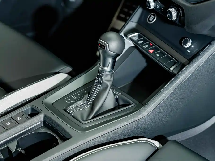 Audi Q3 Sportback — фото 18