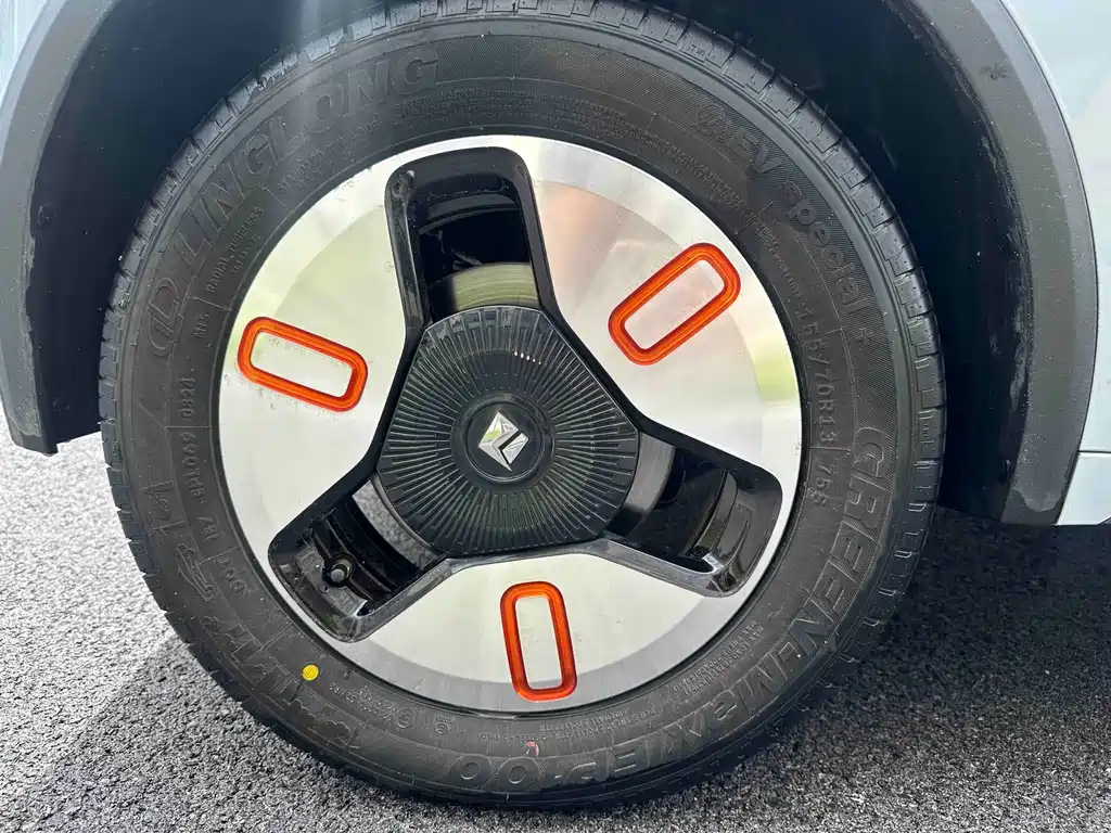 Baojun KiWi EV — фото 15