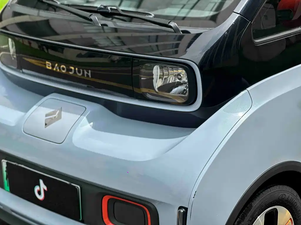 Baojun KiWi EV — фото 8