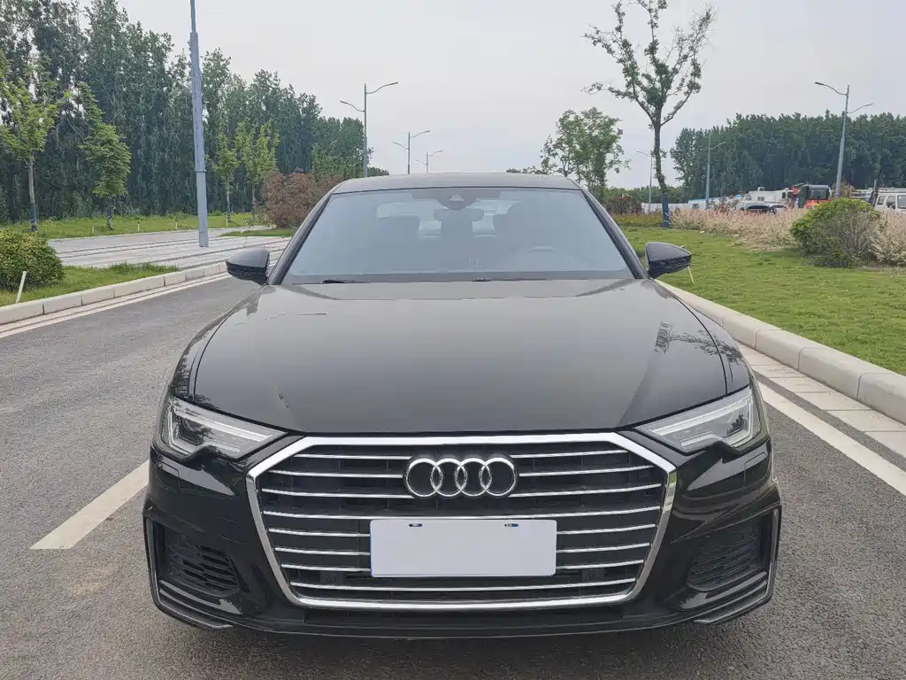 Audi A6L — фото 2